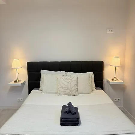 Vernieuwde In Het Centrum Apartmán